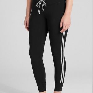 GapFit Blackout Drawcord Side-Striped 7/8 Leggings
